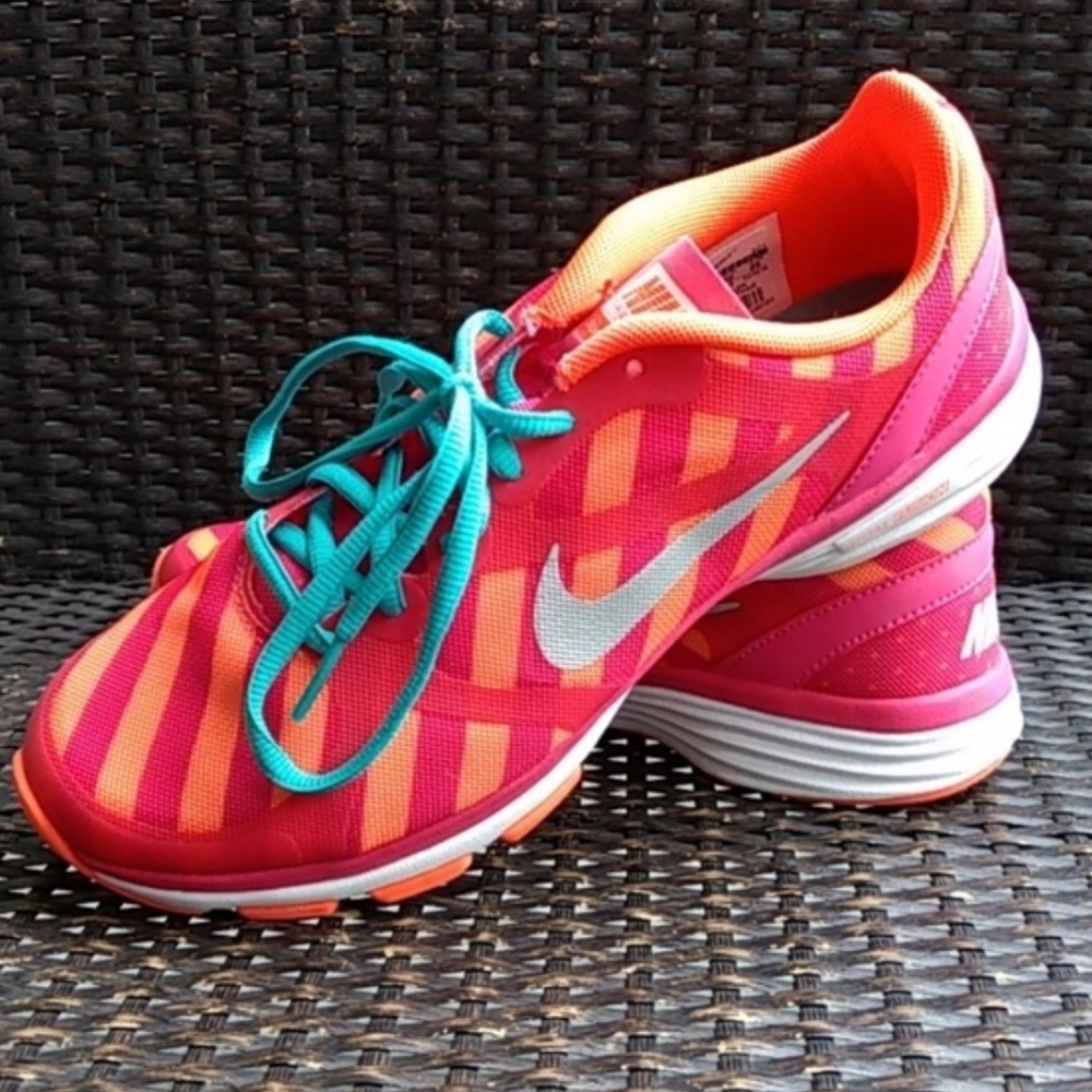 Nike dual fusion training shoe